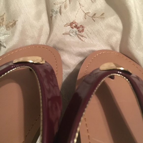 Women’s Sandals - Picture 4 of 6